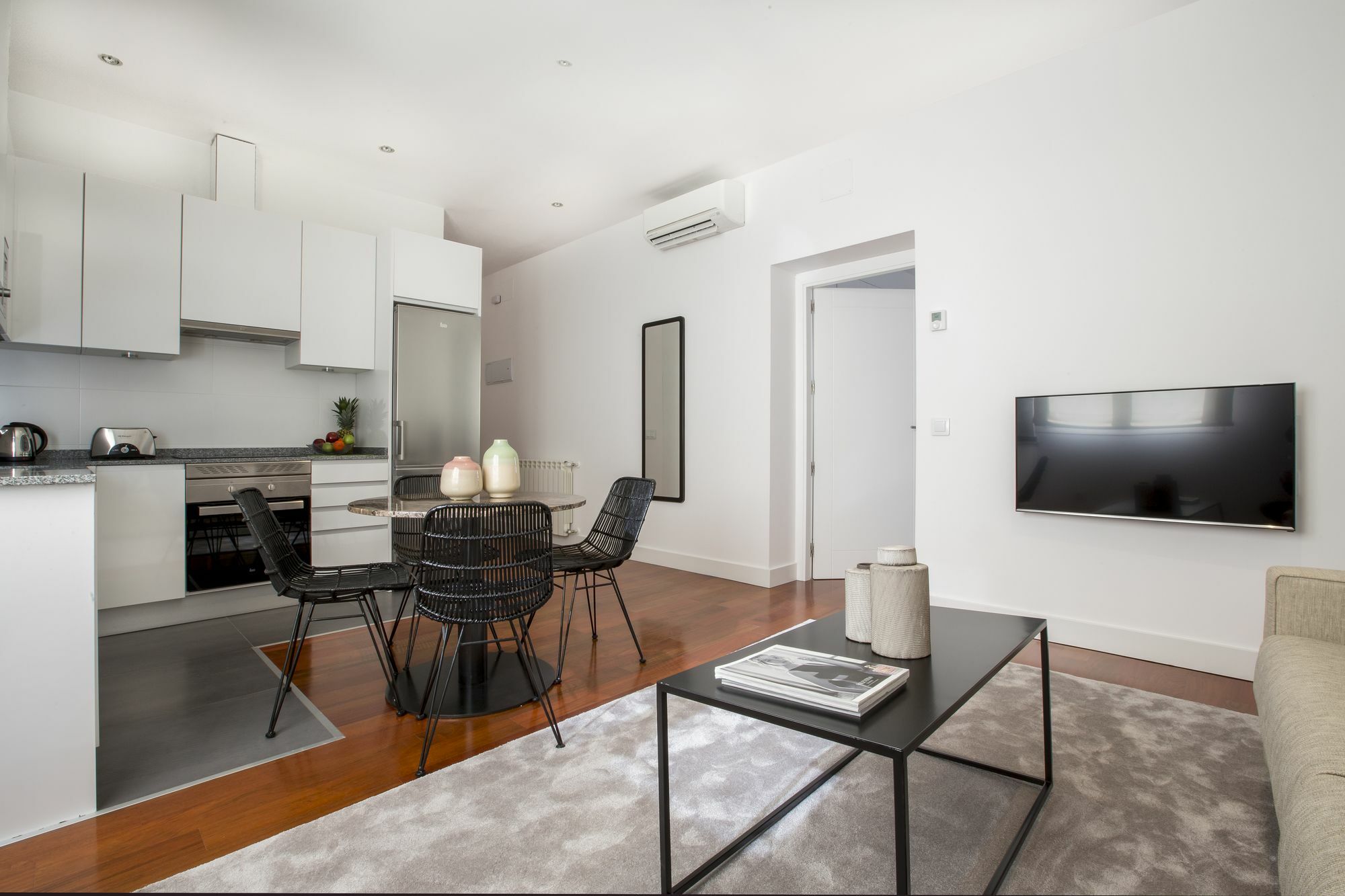 Slow Suites Augusto มาดริด ภายนอก รูปภาพ
